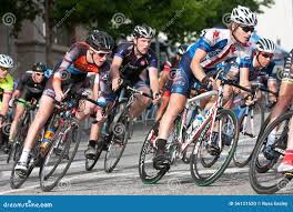 Tight Pack of Cyclists Lean into Turn in Amateur Race Editorial Image -  Image of cyclists, group: 56121520