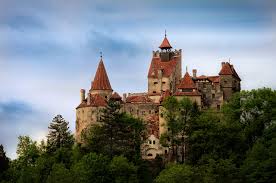 Relevanta oferte recente pret asc pret desc timp ramas asc timp ramas desc. Castelul Bran Aduce Castiguri Fabuloase Proprietarilor Mostenitorul Domeniului Este Dominic De Habsburg Stirile Kanal D