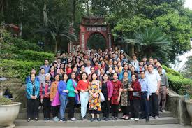 Đã đưa người xem đến với những làn điệu xoan. ChÆ°Æ¡ng Trinh Du Xuan Táº¡i Khu Di Tich Ä'á»n Hung Phu Thá» Noibai Catering Services