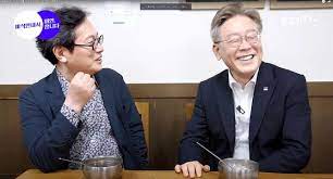 황교익> 가까운 일본 같은 경우도 여름 되면 장어 먹고 이러죠. H1w Vxk 0glcm