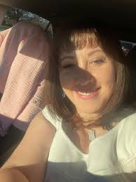 Kimm Moore (@kimmmooremk) • Instagram photos and videos