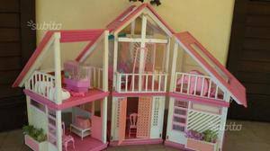 Adesso ho visto questo con le case delle barbie, io avevo quella a due piani e anke il mio ascensore era rosa, nn vedevo l'ora di avere una bimba x rifarmi di 12 anni con il primo figlio e dragon ball!! Casa Di Campagna Barbie Anni 80 Cheap Online