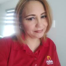 Clara Estrada Asesor Inmobiliario Ruba