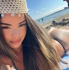 Leandra Mendes (@lehmmendess) • Instagram photos and videos