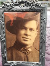 Does anyone recognize this WW1 soldier?