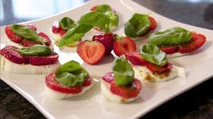Klassische Rezepte In Der Erdbeervariante Abenteuer Leben Taglich Kabeleins Rezepte Erdbeeren Einfache Gerichte