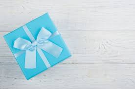 Caja De Regalo Azul Con Lazo Premium Photo Freepik Photo Navidad Cumpleanos Regalo Caja En 2020 Caja De Regalo Cajas De Regalo Sorpresa Bebidas Para Fiestas