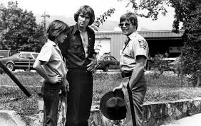 Mark Hamill With Kristy Mcnichol And Dennis Quaid In The Night The Lights Went Out In Georgia Mark Hamill Kristy Mcnichol Movie Stars