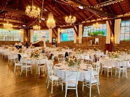 Über den eigenen lieblingssong hinaus fragen sich viele paare, welche musik sie zur hochzeit spielen sollten. Hochzeits Playlist So Kann Ihre Hochzeit Klingen