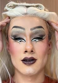 Let’s clock some tea while I get unready 🧍🏻‍♀️ #makeup #getreadywithme  #storytime #grwm #drag #gay