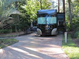 Located in the forest section of the resort abutting wexford country club, this quite beautiful location is only a short walk from the clubhouse, pool and tennis courts. Hilton Head Island Motorcoach Resort Gypsy Journal Rv Travel Newspaper