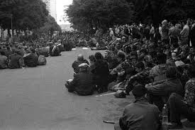 Шахтарські страйки 1989 року стали одним з поштовхів до зміни економічного й політичного ладу в країні в 1991 році. Protesty Shahterov Kak I Za Chto Borolis Gornyaki Donbassa V 1990 E I Protiv Chego Strajkuyut Segodnya Svoi City