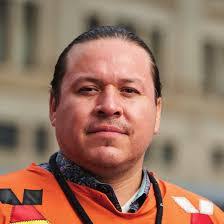 Kandice Leonard's Instagram, Twitter & Facebook