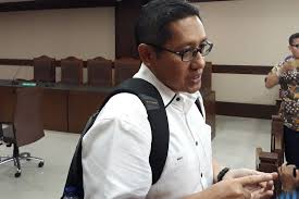 Anas urbaningrum in a campaign. Hukuman Didiskon Ma Ini Perjalanan Vonis Kasus Anas Urbaningrum Halaman All Kompas Com