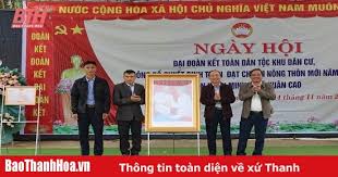 Phó Chủ tịch Thường trực HĐND tỉnh Lê Tiến Lam dự Ngày hội Đại đoàn kết  toàn dân tộc cùng Nhân dân thôn Xuân Minh 2