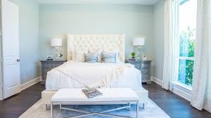 Steal these easy ideas for how to decorate every room of your home, from the kitchen to the bedroom. Hiring An Interior Decorator Vs Decorating Your Own Home