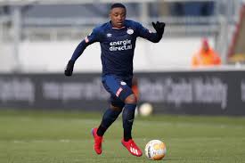 Vorbereitet von philipp max mit einer flanke. Bayern Germany On Twitter Bayern And Manchester United Had Scouts Attending Fc Emmen Vs Psv Last Sunday To Watch Winger Steven Bergwijn Psv Are Hoping For A Bidding War After Bayern