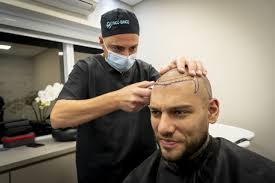 Clínica especializada em transplante capilar na brasil técnica fue, avaliação gratuita do médico sem compromisso ✅ implante cabelo. Aos 29 Anos Lucas Lucco Faz Transplante De Cabelo Calvicie Popline