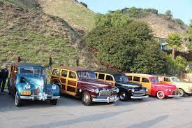 Photos Vintage Woodies Parade In Malibu Woodies Woody Wagon Old Classic Cars