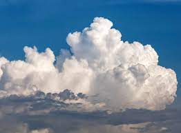 Nubes de primavera: cúmulos y cumulonimbos, ¿cómo identificarlos?