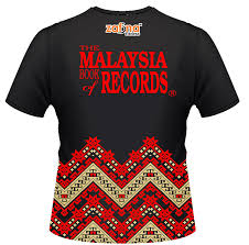 O primeiro livro de registro intitulado the book of records malásia first edition foi lançado em 9 de dezembro de 1998, revelando os registros da malásia em um livro pela primeira vez. Limited Edition Zafina Fitness Malaysia Book Of Records T Shirt Zafina Fitness