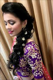 To make your selection easy, we have this absolutely stunning hairstyle which will work perfectly for both your wedding as well as your reception. 44 Hairstyle For Indian Wedding Dinner