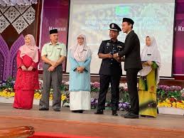 Sekolah menengah agama persekutuan kajang, batu 13, 43000 kajang, selangor. Sekolah Menengah Agama Persekutuan Bentong Asam Garam Sekolah Menengah Agama Persekutuan Bentong Sekolah Menengah Agama Persekutuan Bentong Superb Man