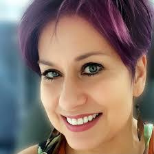 Andi Sanders's Instagram, Twitter & Facebook