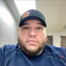 Siga tomandose fotos porque eres espectacular.. tienes un cuerpazo de  mujer.. felicidades ♥️🌞🥰🌹🫶