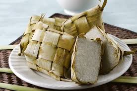 Biarkan uap hilang baru angkat tadaaaa jadi deh. Mau Beli Ketupat Matang Perhatikan Hal Ini Supaya Dapat Yang Paling Bagus Semua Halaman Sajian Sedap