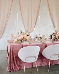 Beautiful Table Setting With A Dusty Rose Velvet Table Cloth And Centerpieces In Blush And Peach Pink Table Wedding Table Settings Wedding Table