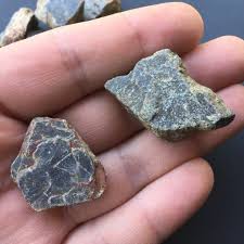 Blue Sapphire Raw Sapphire Rough Sapphire September Birthstone Jewery Making Healing Crysta In 2020 Raw Gemstones September Birthstone Crystals And Gemstones