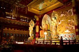 This attraction is home to various other religious relics displayed in the museum on the third floor. Buddha Tooth Relic Temple And Museum Temple In Singapore Thousand Wonders