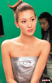 HK Weekly Vol 306 : ...ภาพสวยแบบแปลกๆของสาวหวาน Karena Lam หลินเจียซิน ...