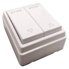 Porte entree bois brico depot inspirant porte fenetre pvc avec volet de volet roulant porte d entrée brico depot image. Volet Roulant Motorise En Aluminium 140x120 Cm Brico Depot