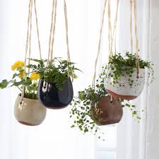 Hanging Egg Terracotta Pot In New Garden At Terrain Blumenampeln Garten Pflanzen Terrakotta