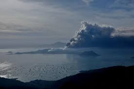 #taalvolcano #taalvolcanoupdate #bulkang taal don't forget to like & subscribe! Small But Dangerous Volcano Spews Ash Over Philippine Capital Reuters