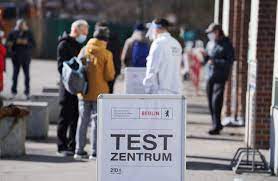 März 2021 eine wöchentliche testung vor, die für bürgerinnen und bürger mit wohnsitz im bundesgebiet mindestens einmal die woche kostenlos ist. Kostenlose Corona Tests Grosser Ansturm Auf Bereits 49 Testzentren In Berlin