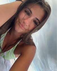 Kelsey Jennings's Instagram, Twitter & Facebook