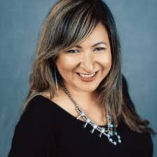 Leah Altman's Instagram, Twitter & Facebook