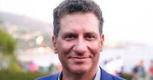 Gene Mohan's Instagram, Twitter & Facebook