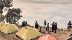 Gunung putri is a district (indonesian: Penampakan Bak Negeri Di Atas Awan Dari Puncak Gunung Putri Lembang Lifestyle Liputan6 Com