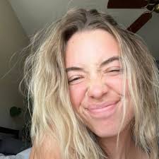 Sierra Wright (@sierraaabrook)