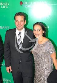 Su juventud y arrojo lo convirtió en la nueva durante este 2019 marta guzmán contó lo mal que la pasó al trabajar con carlos loret de mola y laura g en el noticiario 'primero: Mezcalent Carlos Loret De Mola Y Esposa