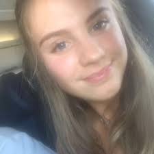 Eimear Mac Sweeney (@MacEimear)