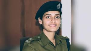 7 Officers Suspended for Mobile Tracking of Female IPS Jyeshtha Maitreyi -  The420.in