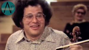 Violinist Itzhak Perlman