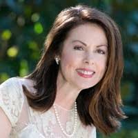 Susan Apple's Instagram, Twitter & Facebook