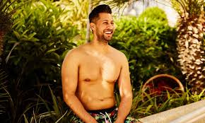 Brown was a contestant on the 23rd season of the bachelor featuring colton underwood.she went on to place seventh overall. Bachelorette 2019 Matin Looden Ist Ein Beziehungsmensch