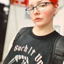 Connie Bechtel's Instagram, Twitter & Facebook